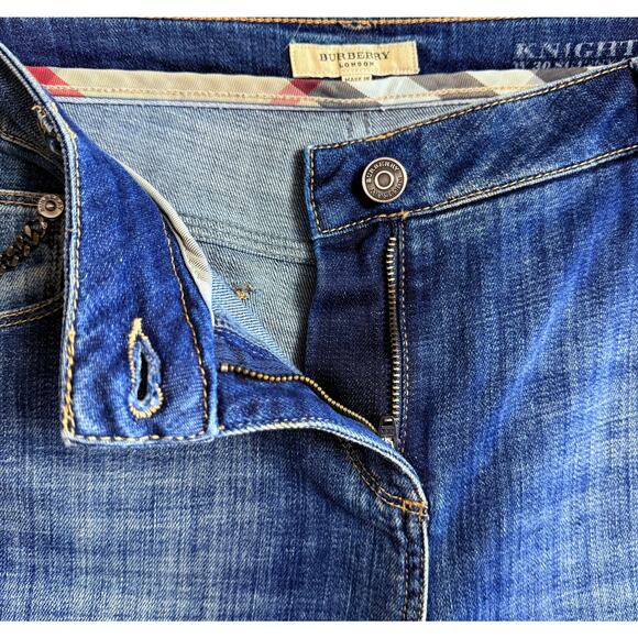 Burberry London KnightBridge Wash Blue Cropped Length Straight Leg Size 30 - Picture 10 of 12